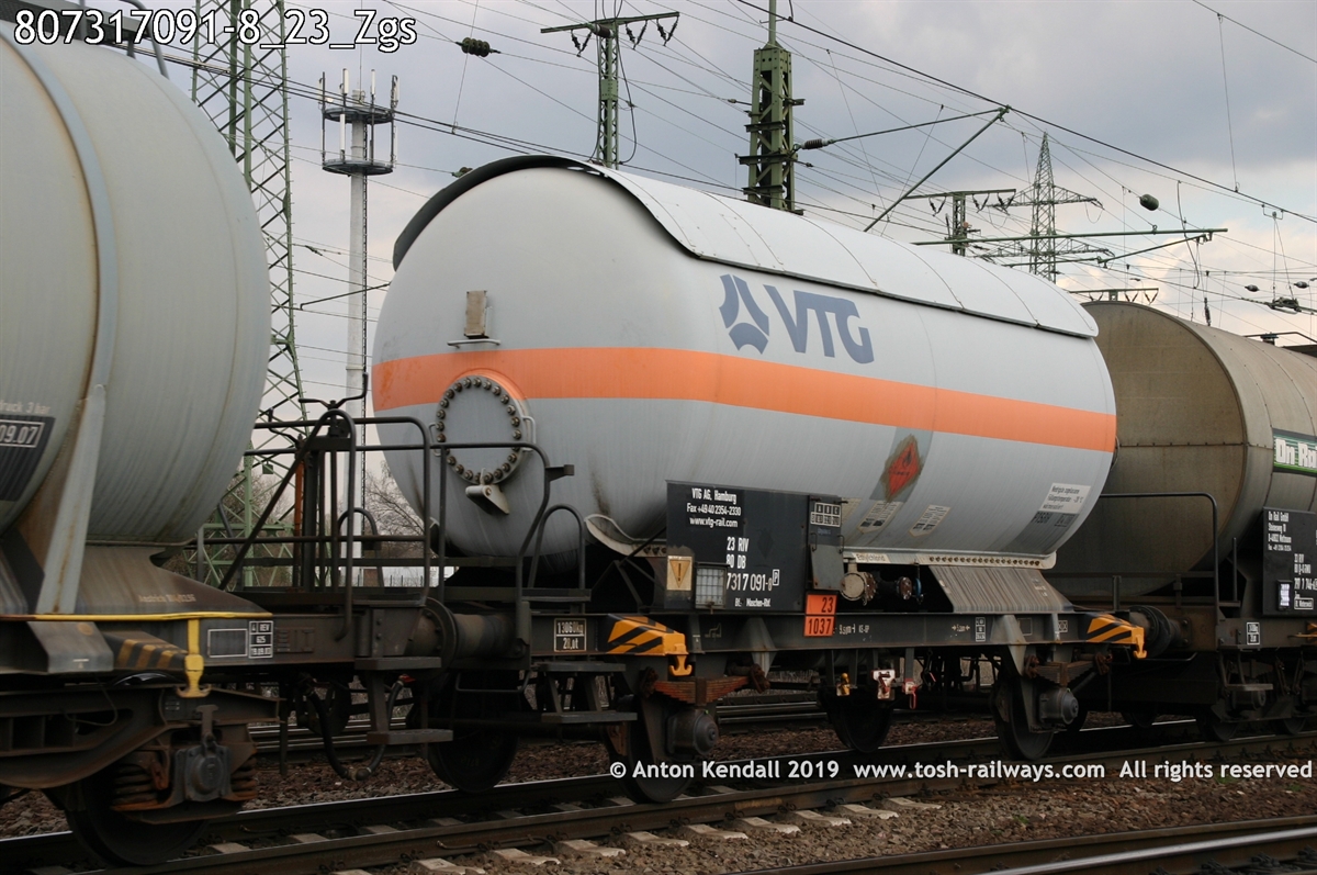 807317091-8_23_Zgs.jpg
